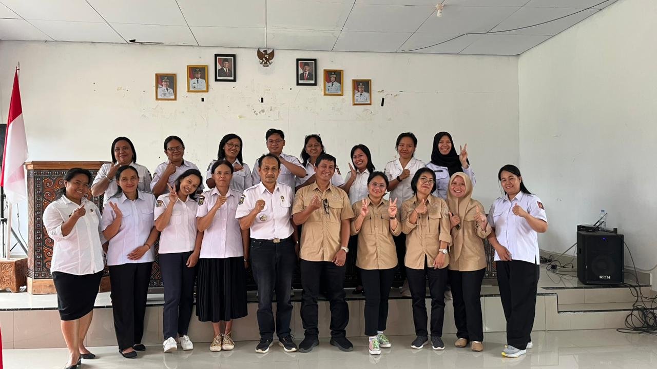 Diskominfosan Tana Toraja Dampingi Penerapan Aplikasi SRIKANDI dan TTE di Kecamatan Sangalla’ Utara