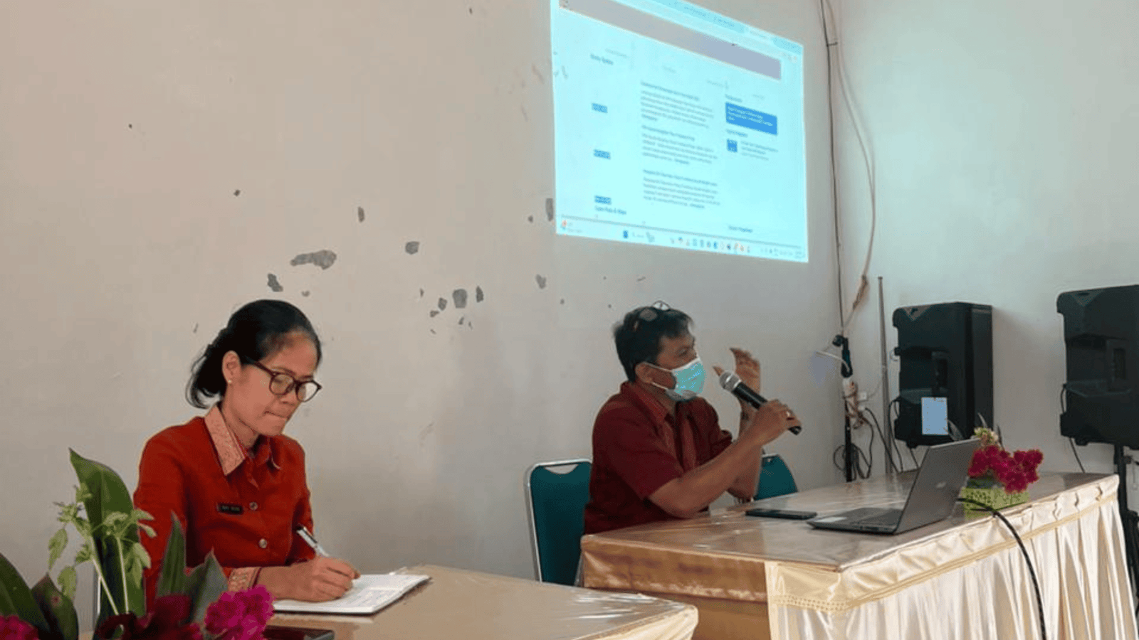 Diskominfosan Tana Toraja Jadi Narasumber Sosialisasi Aplikasi SRIKANDI di Kecamatan Rano